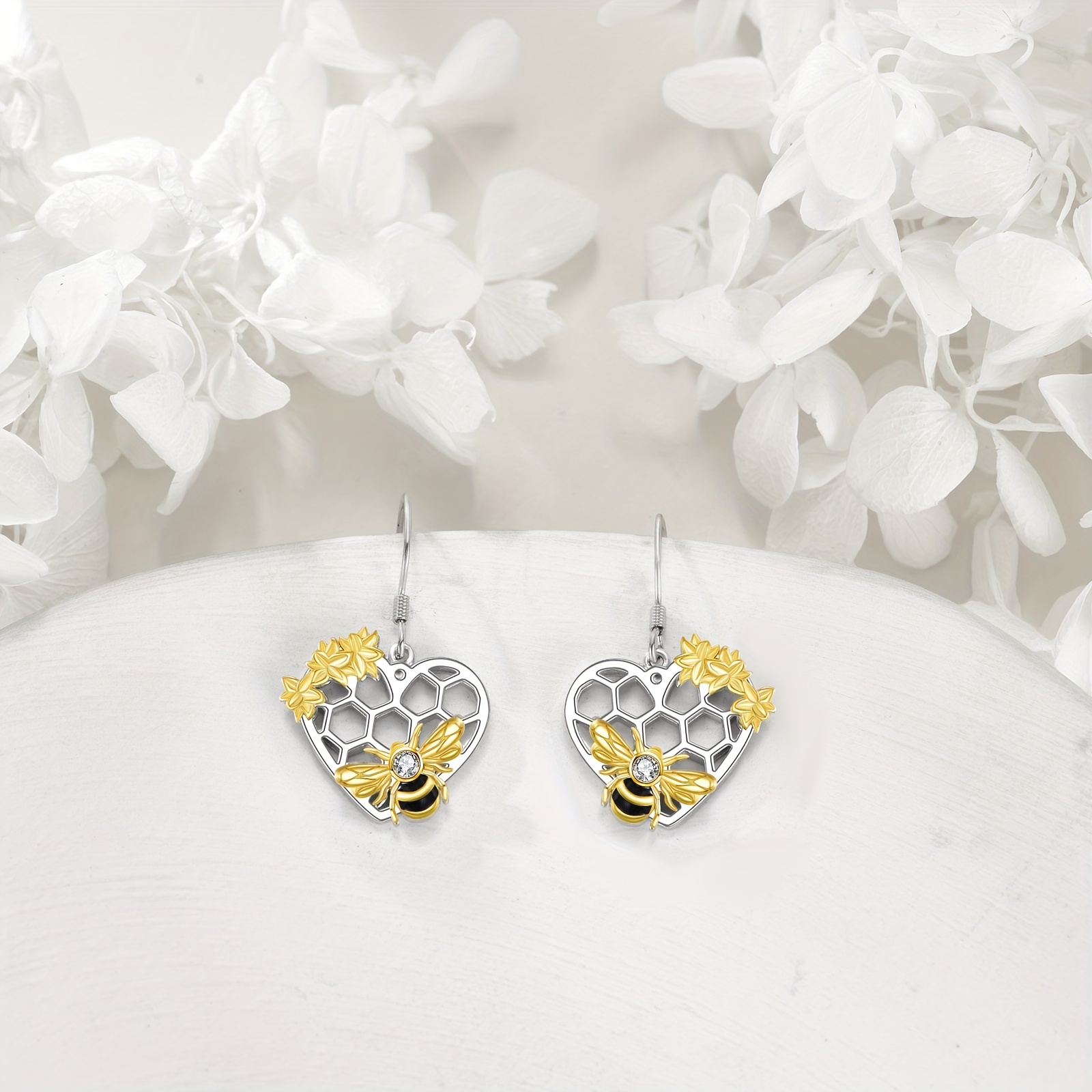 Women's Bee Dangle Drop Earrings in S925 Silver